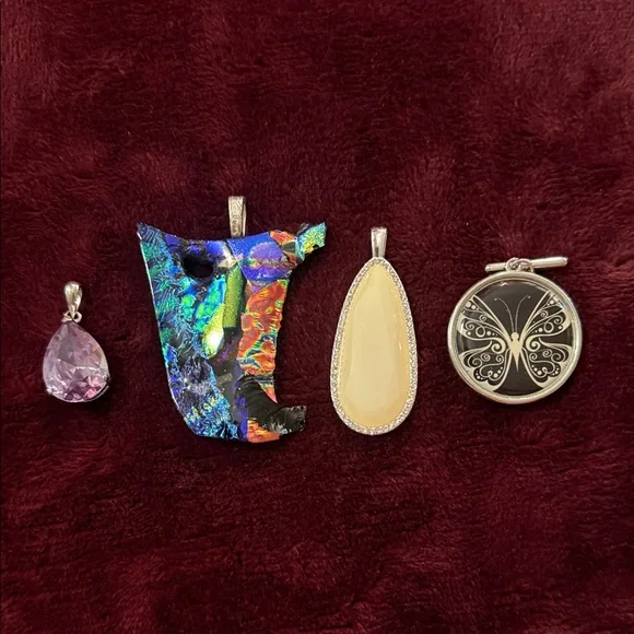 Colorful Pendant Set - Picture 2 of 7